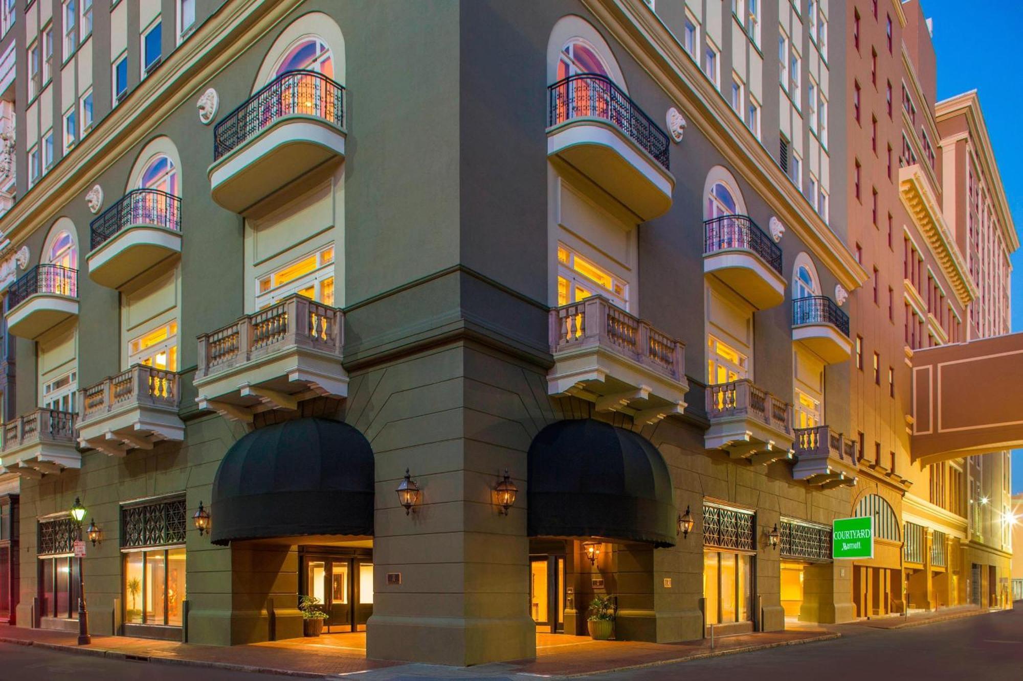 Courtyard By Marriott New Orleans French Quarter/Iberville Exterior photo